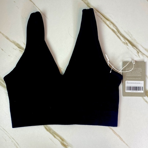 Everlane Black V-Neck Bra - Picture 2 of 6